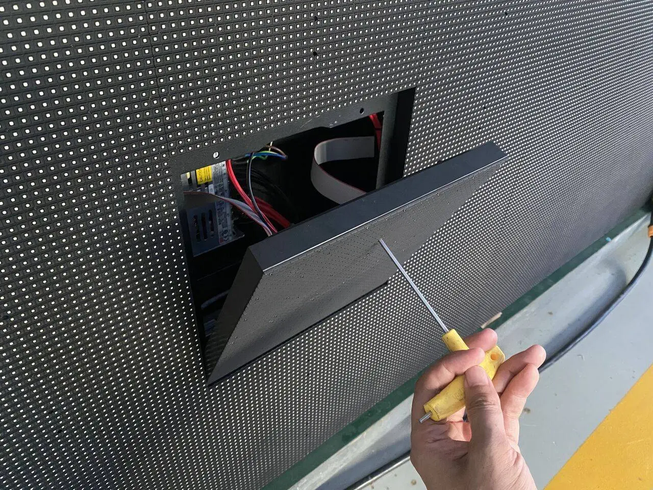 230424112509control1